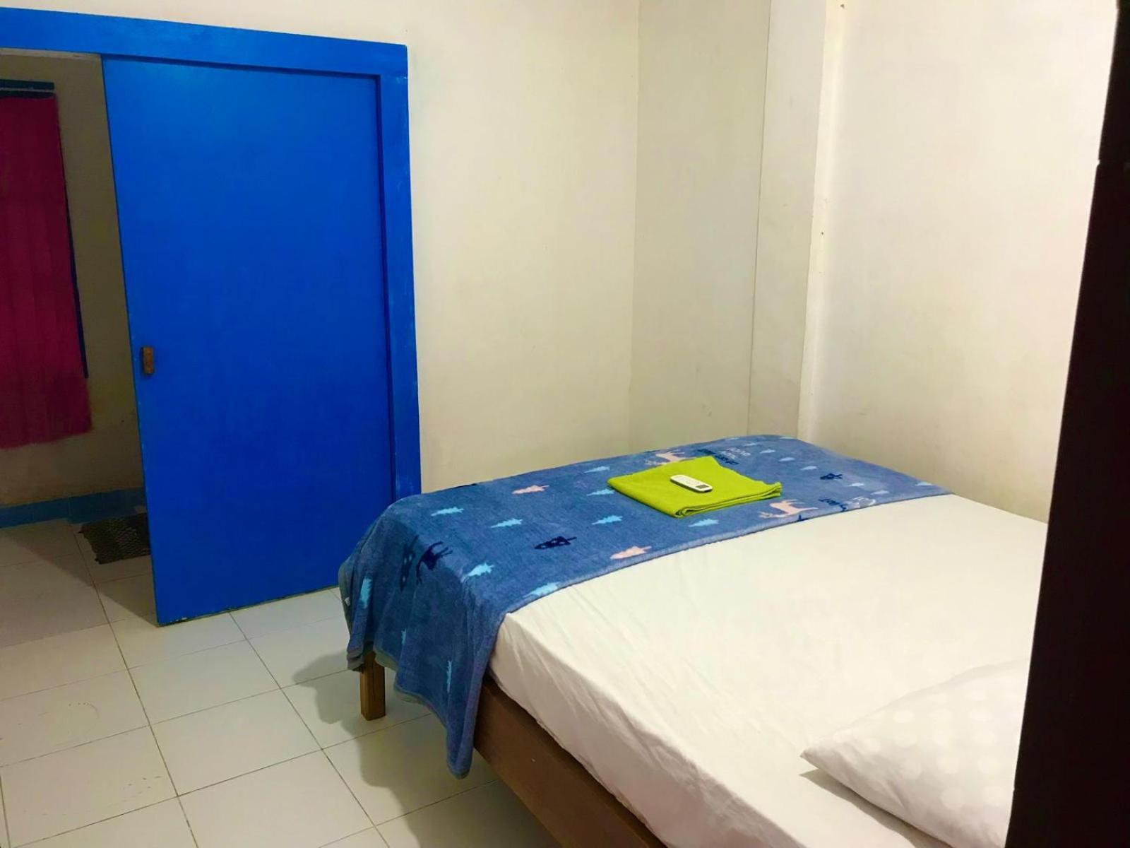 Bulan Homestay Plambi Exteriör bild